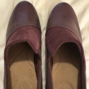 Clarks Emily Step Loafer, Burgundy Leather 9.5M in Very Good Condition